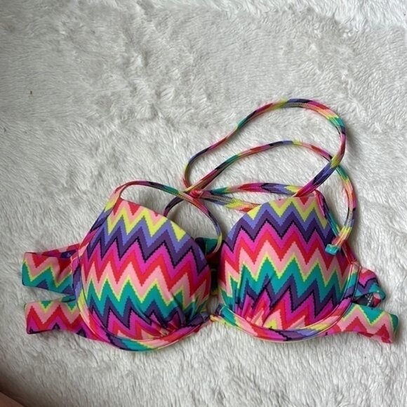 Aerie Brooke chevron bikini top 32A - Picture 1 of 9